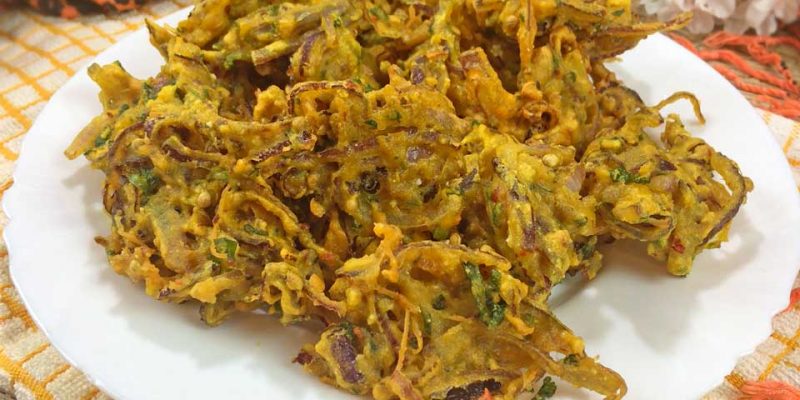 Onion Pakora Recipe - Cook with Nabeela